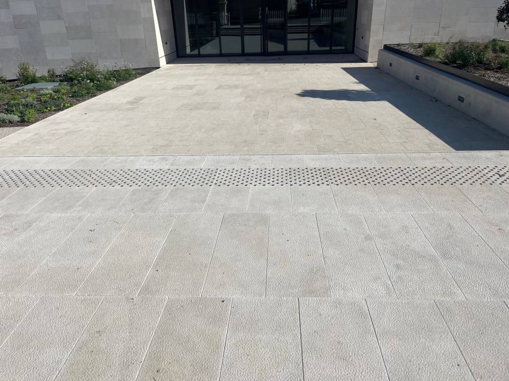 CHT LEOVILLE LAS CASES AMENAGEMENTS EXTERIEURS 1