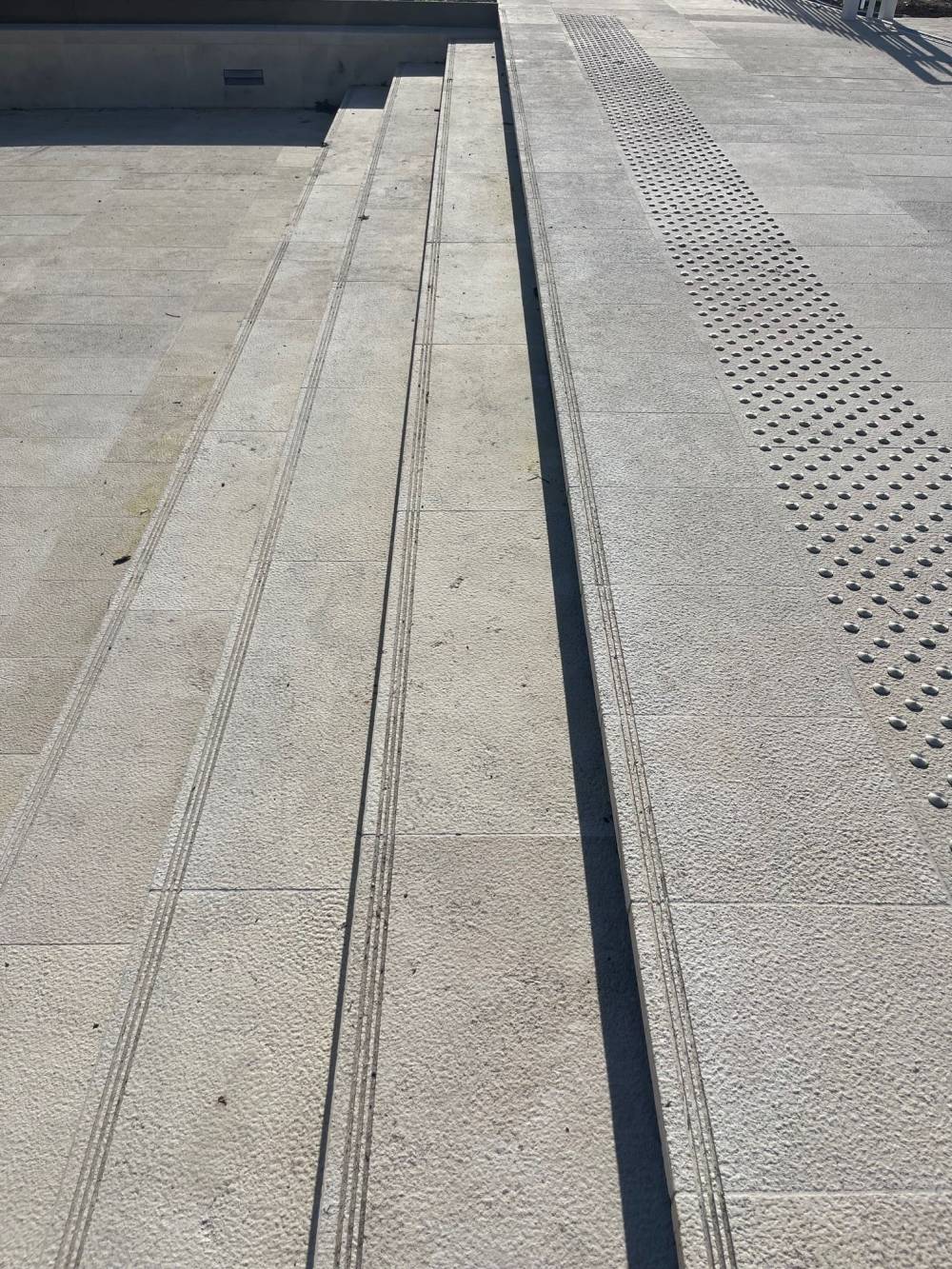 CHT LEOVILLE LAS CASES AMENAGEMENTS EXTERIEURS 2